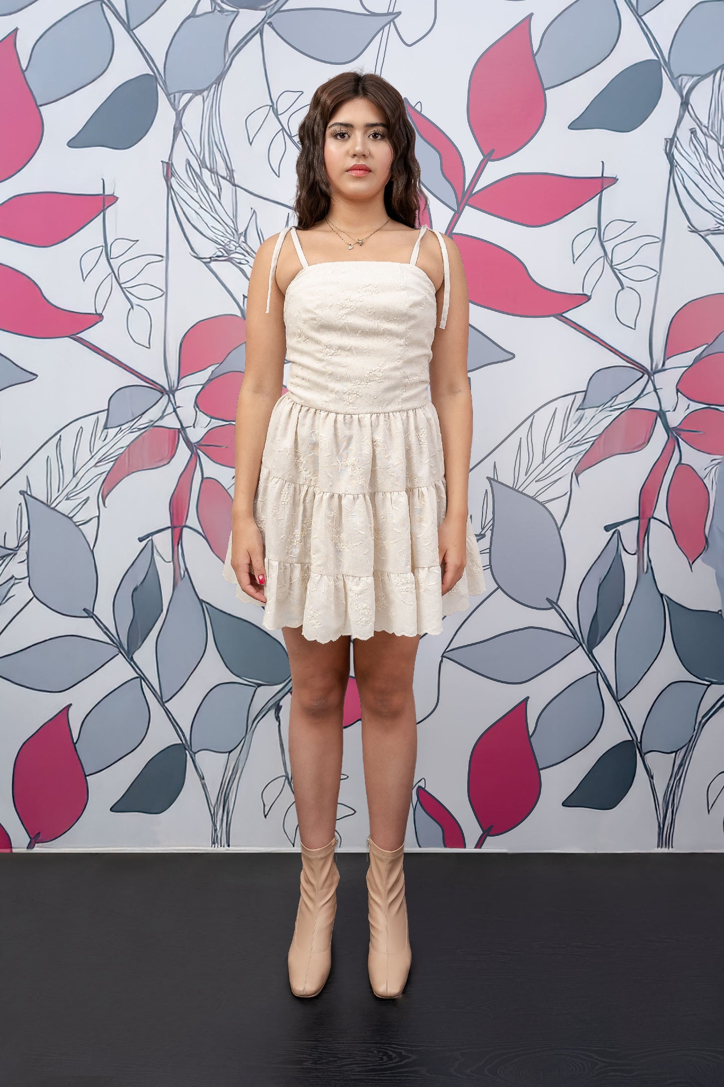 Vestido corto bordado